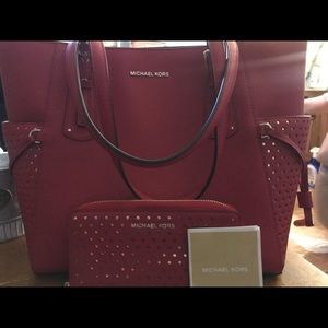 Michael Kors purse and wallet matching set